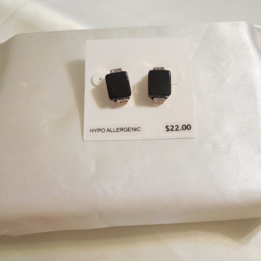 Department Store Gold Tone Black Square Earrings